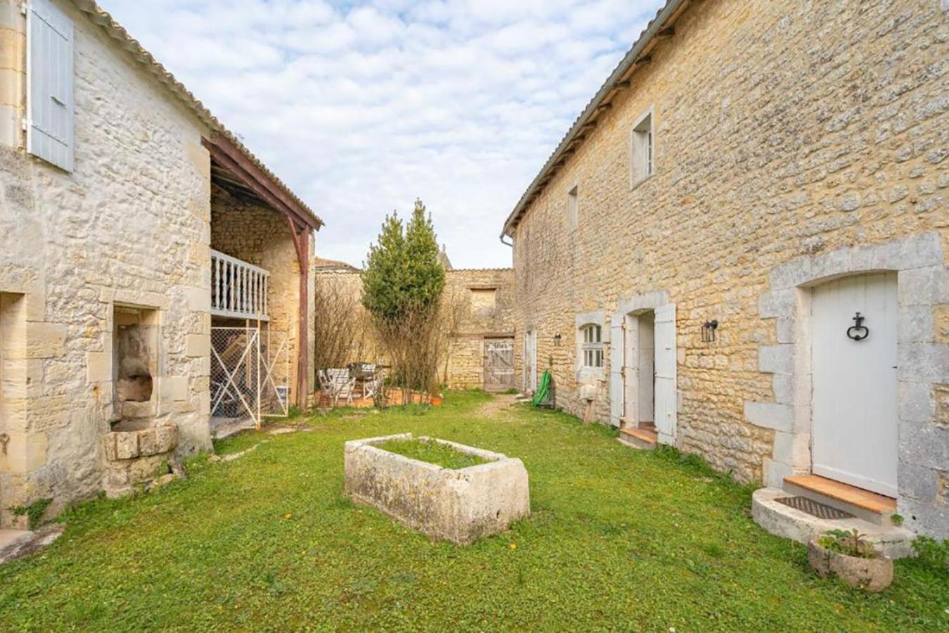 Et Table D'hotes Maison Garesche