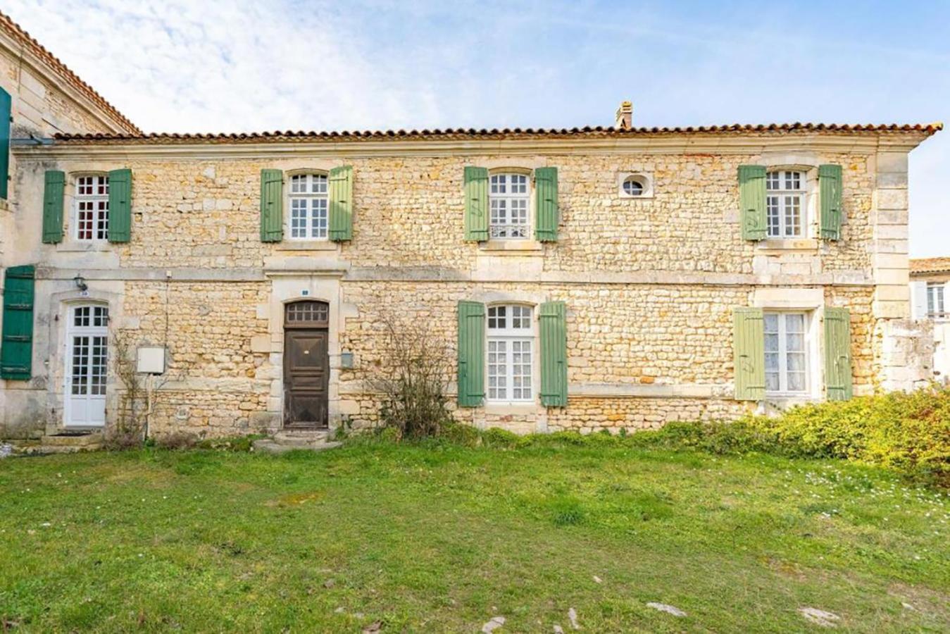Et Table D'hotes Maison Garesche Privatunterkunft