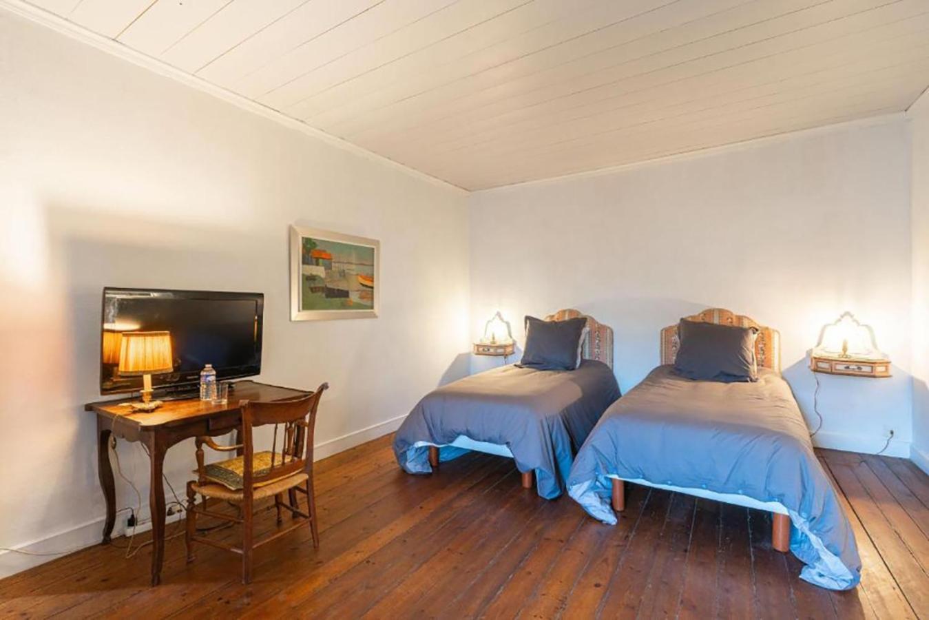 Et Table D'hotes Maison Garesche Privatunterkunft *